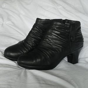 Black leather Dansko booties